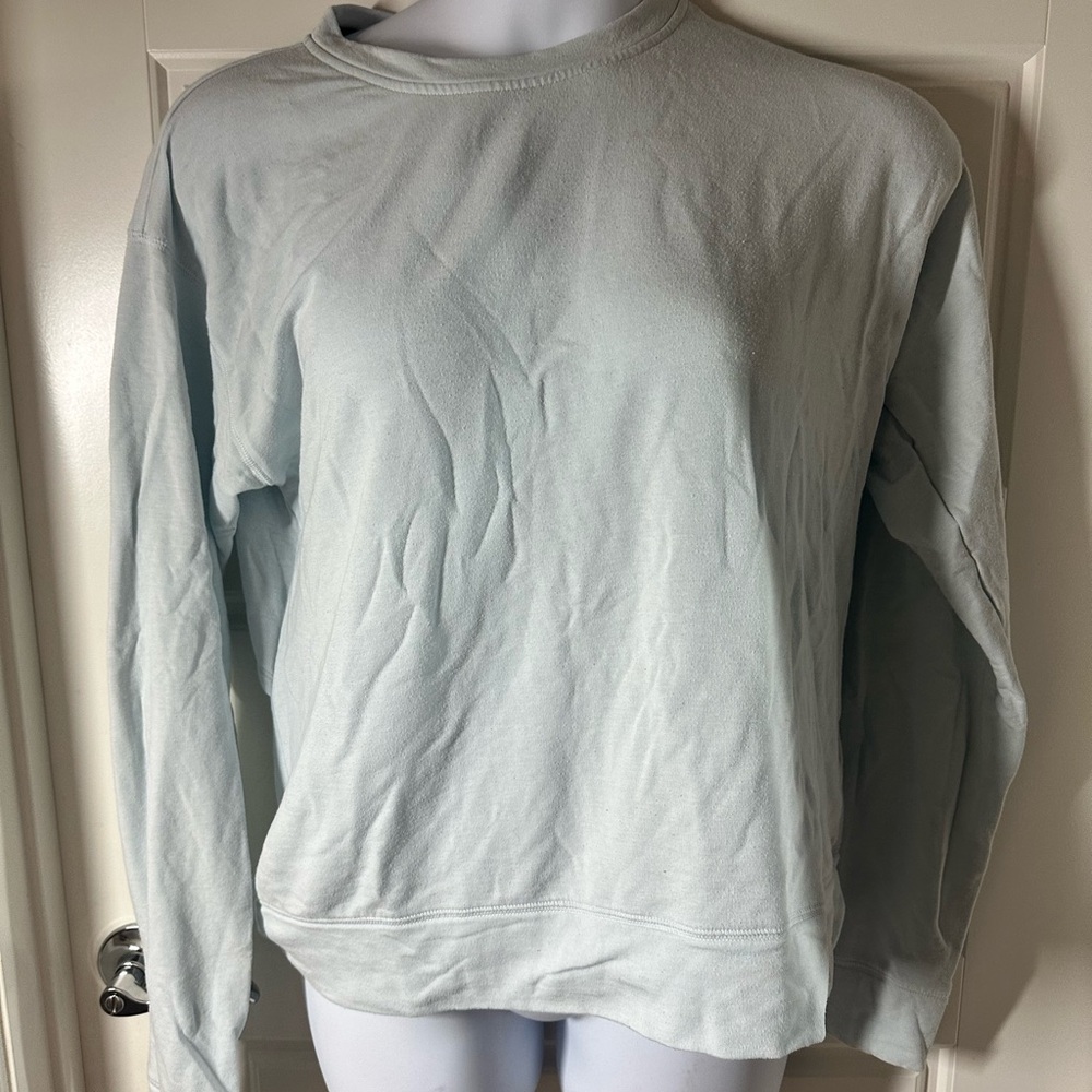 Under Armour open back  Soft blue Crewneck Sweater